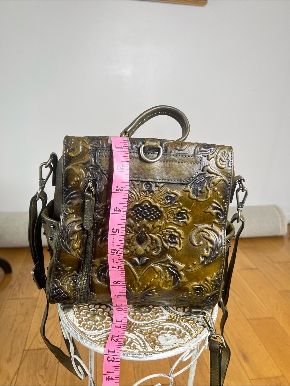 Vintage Embossed Olive Green Leather Shoulder Bag - Picture 8 of 11